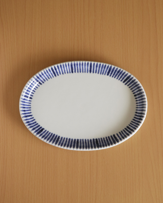 砥部焼の和食器 梅山窯の楕円皿【砥部工房 からくさ】