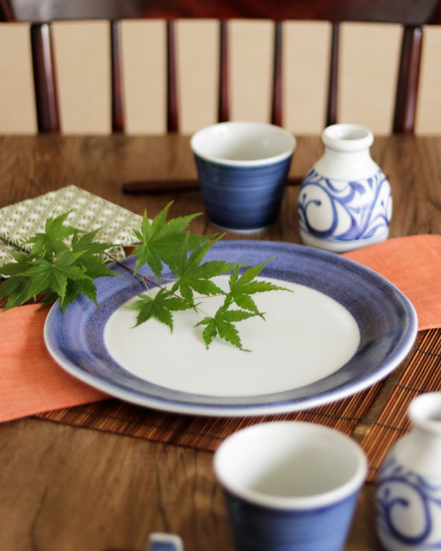 砥部焼の和食器 梅山窯の大皿 【砥部工房 からくさ】 砥部焼の和食器 梅山窯の大皿 【砥部工房 からくさ】