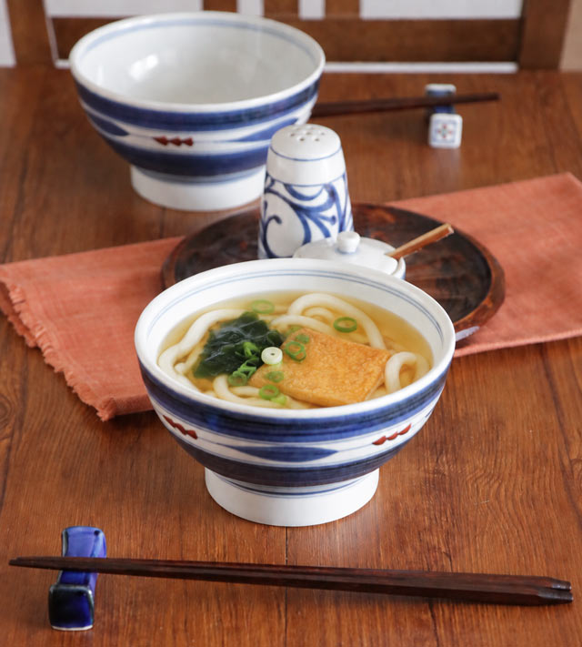 梅山窯 ごす巻横赤ぺん 小丼 きつねうどん盛り付けイメージ