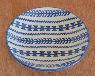 砥部焼の和食器 梅山窯の大皿 【砥部工房 からくさ】