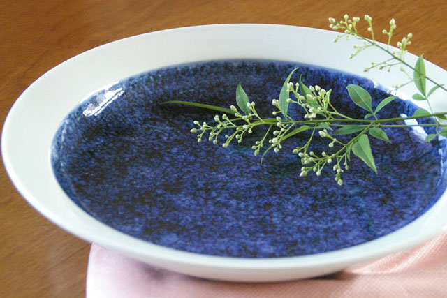 砥部焼・梅山窯　藍色の大皿