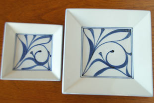 からくさの角プレート（6寸）と（4寸）との比較