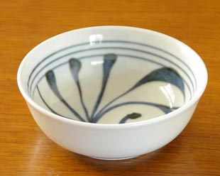 梅山窯　からくさの多用鉢(4寸）