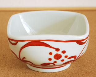 梅山窯　赤太陽の四方曲鉢(4寸)