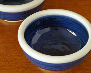 内外藍色の玉縁鉢(4寸)