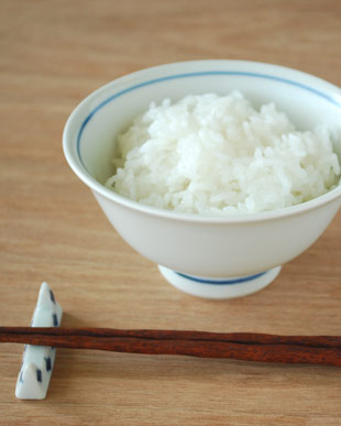 砥部焼　だみごす花の反碗