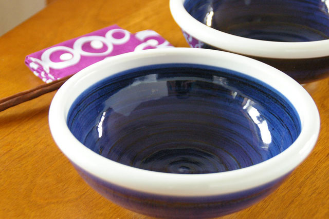梅山窯　内外藍色の玉ぶち鉢（6寸）
