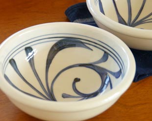 梅山窯 内からくさの玉ぶち鉢(6寸)