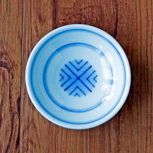 砥部焼の和食器 梅山窯の小皿【砥部工房 からくさ】
