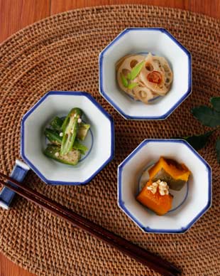 砥部焼の和食器 梅山窯の小鉢 【砥部工房 からくさ】