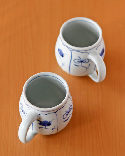 砥部焼の和食器 梅山窯のマグカップ 【砥部工房 からくさ】 砥部焼の和食器 梅山窯のマグカップ 【砥部工房 からくさ】