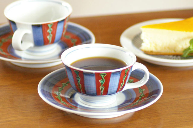 砥部焼の和食器 梅山窯のコーヒーカップ 【砥部工房 からくさ】