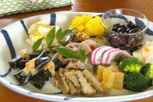 砥部焼の和食器 梅山窯の大皿 【砥部工房 からくさ】