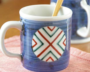 砥部焼　丸まどのマグカップ