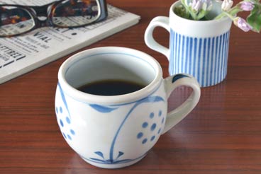 梅山窯　太陽柄の丸ミルクカップ