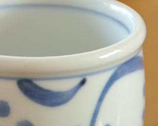 砥部焼・梅山窯　太陽柄の玉ぶち湯呑の玉ぶち部分