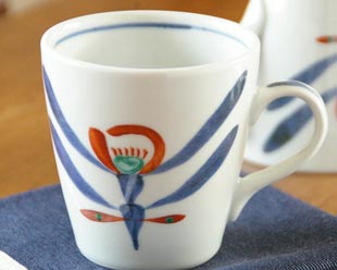 砥部焼　あか花のモーニングカップ