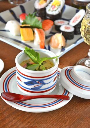 砥部焼・梅山窯　みつ葉の茶碗蒸し