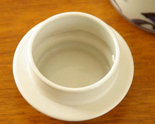 砥部焼・梅山窯　太陽柄のティーポットの蓋