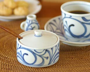 砥部焼の和食器 梅山窯の薬味入れ 【砥部工房 からくさ】