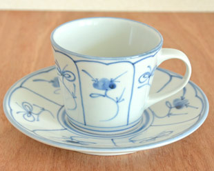 砥部焼・梅山窯　なずなのコーヒーカップ