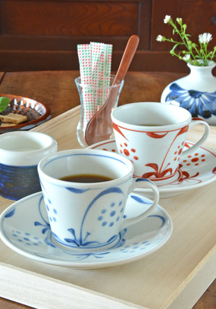 砥部焼の和食器 梅山窯のコーヒーカップ 【砥部工房 からくさ】