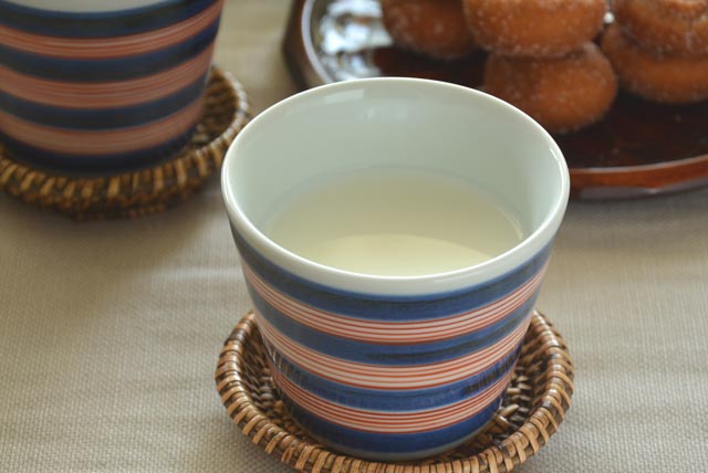 梅山窯　ごす細赤線のそばちょこ