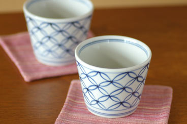 砥部焼　宝つなぎのそばちょこ