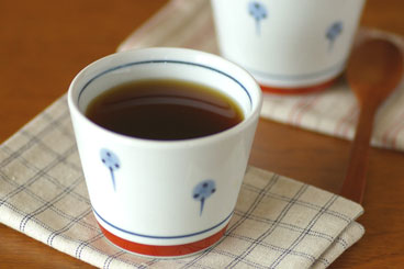 砥部焼　たんぽぽのそばちょこ