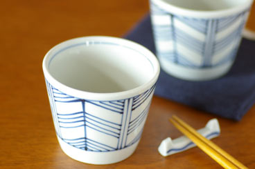 梅山窯　矢羽根のそばちょこ