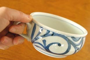 砥部焼の和食器 梅山窯のスープカップ 【砥部工房 からくさ】