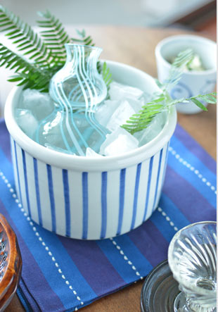 砥部焼　とくさ柄の筒鉢(5寸)をクーラーに