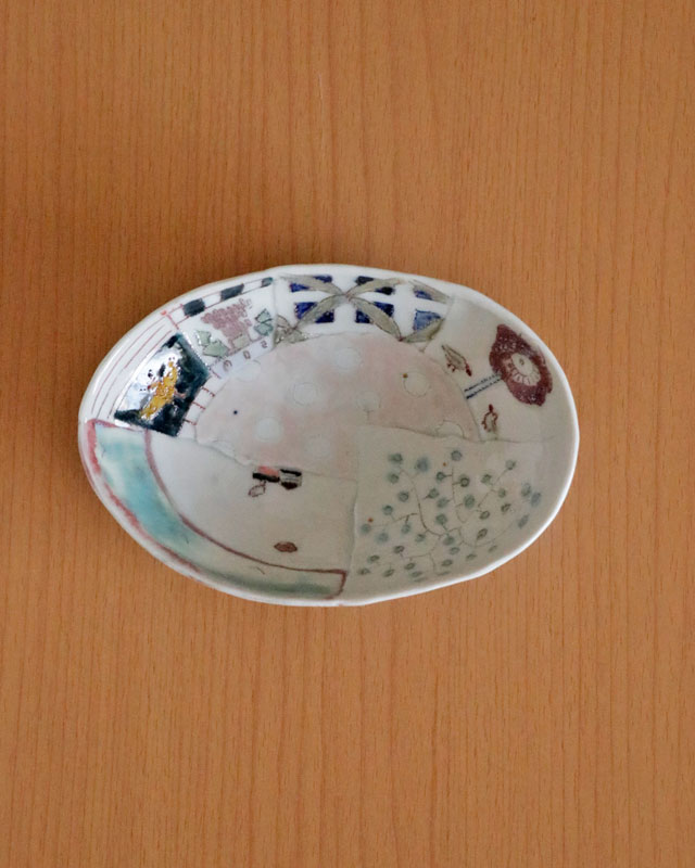 【新品未使用】砥部焼　生石窯　西山千代子　お皿いろいろ Amazon.co.jp: 砥部焼 生石窯 西山千代子 お皿いろいろ : ホーム
