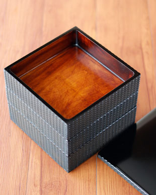 砥部焼の和食器 香川漆器の重箱 【砥部工房 からくさ】 砥部焼の和食器 香川漆器の重箱 【砥部工房 からくさ】