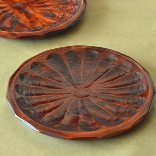 香川漆器　ハツリノミ彫の多用皿
