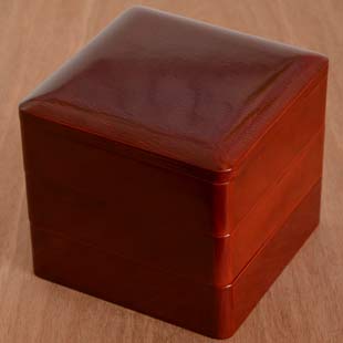 香川漆器の重箱 【砥部工房 からくさ】 香川漆器の重箱 【砥部工房 からくさ】