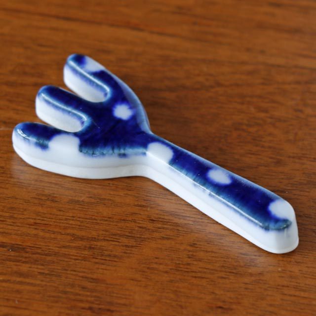 和食器・砥部焼 皐月窯の箸置き