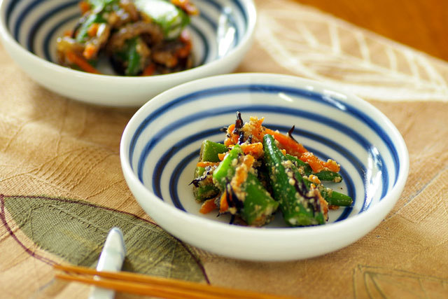 和食器・砥部焼　こま文の小皿(4寸)