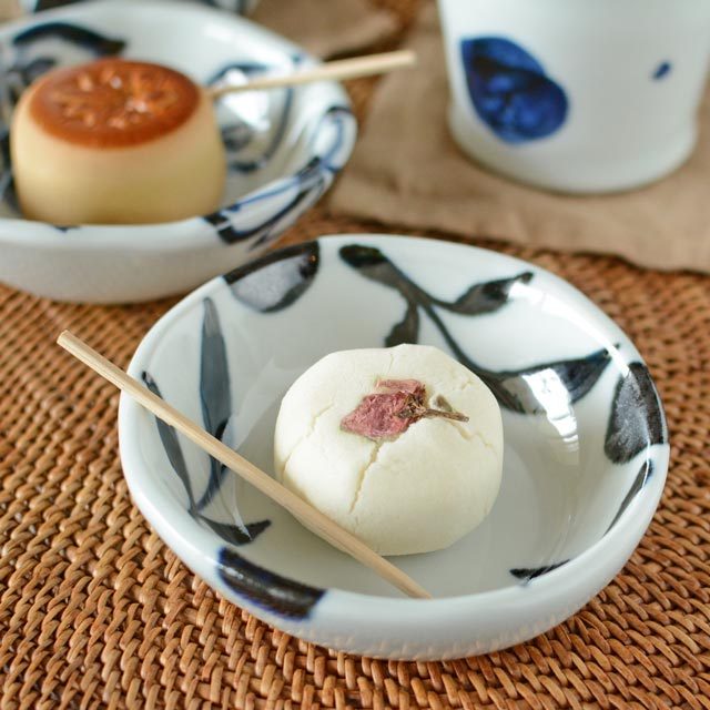 和食器・砥部焼　三つ葉の浅小鉢