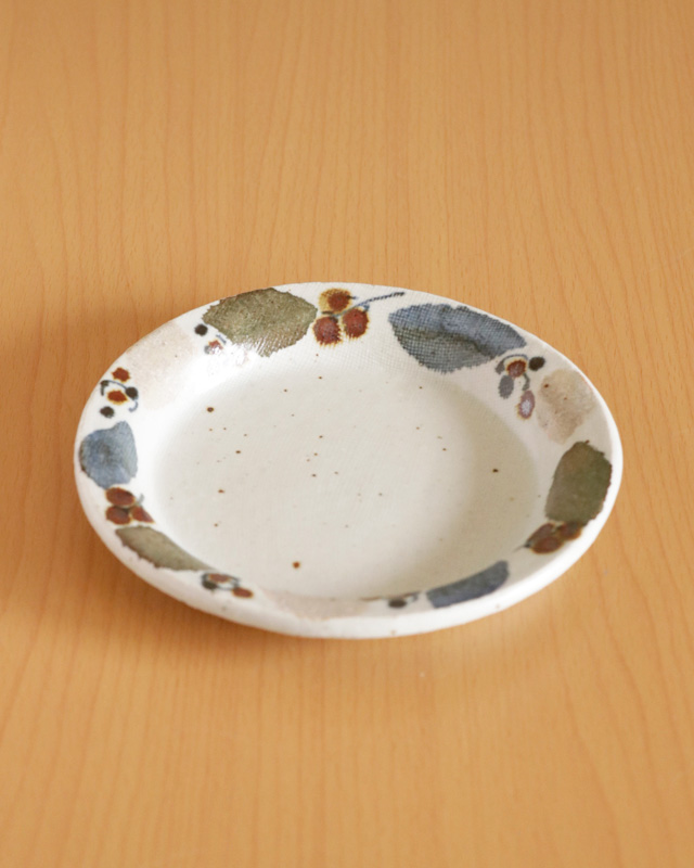 砥部焼の和食器 森陶房のリム付皿 【砥部工房 からくさ】