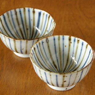 麦わらの茶碗