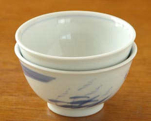 和食器・砥部焼　すすきの茶碗を重ねて
