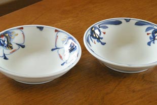 水指■砥部焼 佐川 作 染付唐草紋 大振り水さし 大きい 共箱 漆器蓋 お茶道具 水指□砥部焼 佐川 作 染付唐草紋 大振り水さし 大きい 共箱