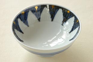 砥部焼　ゴスペンの鉢