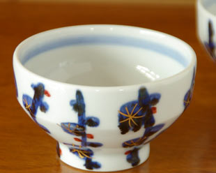 砥部焼・西岡工房 梅林の茶碗