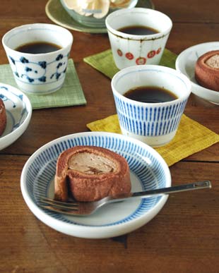 砥部焼の和食器 中田窯の小皿 【砥部工房 からくさ】