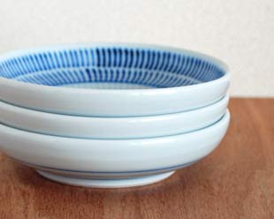 砥部焼の和食器 中田窯の小皿 【砥部工房 からくさ】
