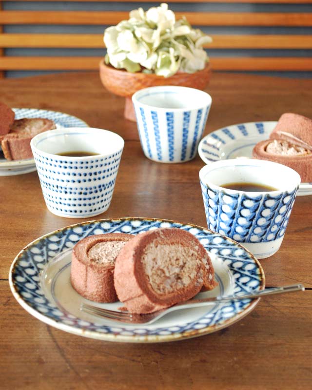 砥部焼の和食器 中田窯の取皿 【砥部工房 からくさ】
