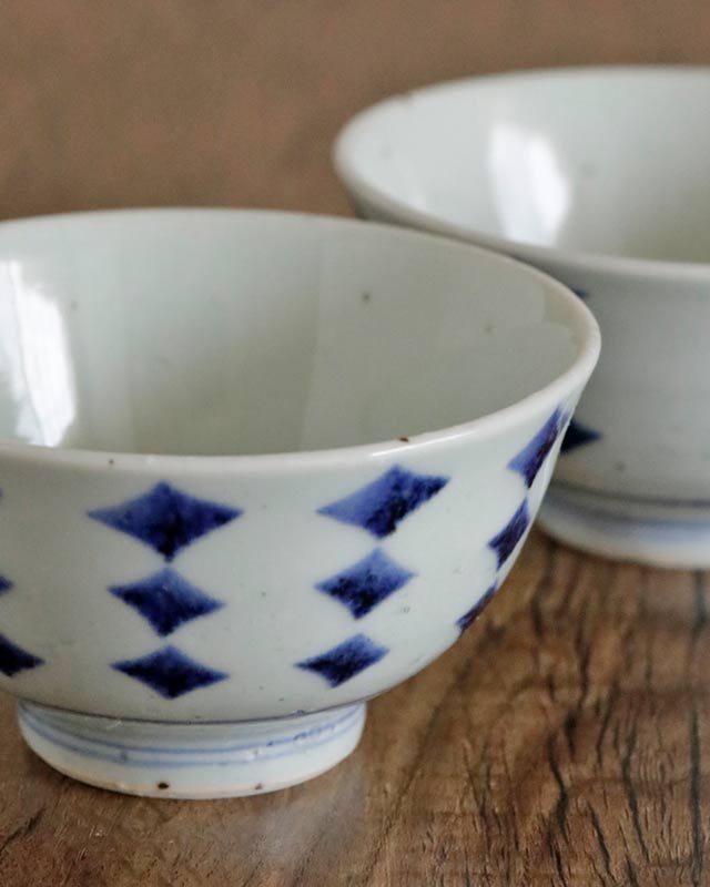 砥部焼　中田窯　器セット 砥部焼 中田窯・角鉢（釉裏紅加彩） 和食器通販 【e-tobeyaki.com】