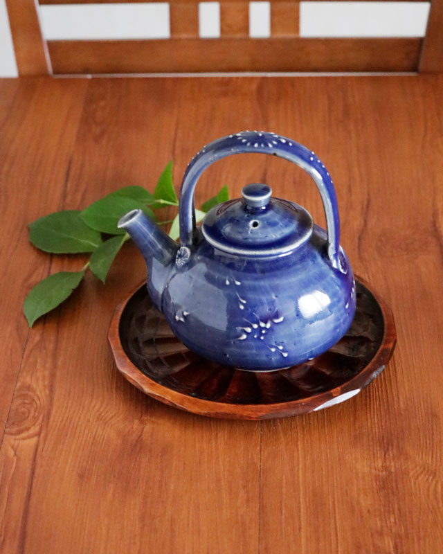 砥部焼の和食器 中田窯の急須 【砥部工房 からくさ】